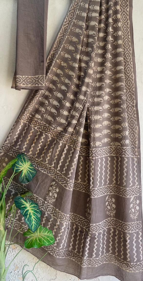 Hand Block Printed Cotton Mul Saree - Front View